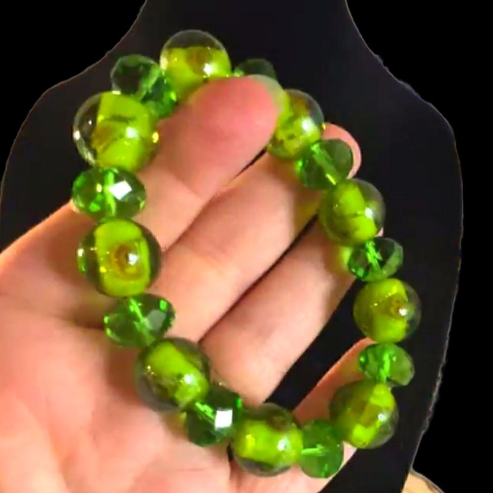 Going Green Art Glass & Flowers Stretch Bracelet